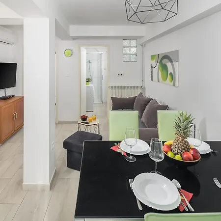 Aida شقة بوريتش