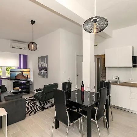 Apartment Aida