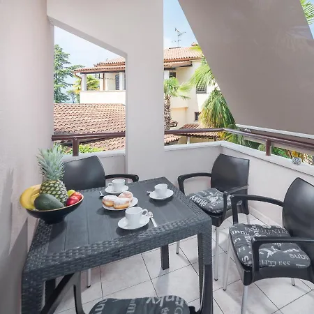 Апартаменты Aida